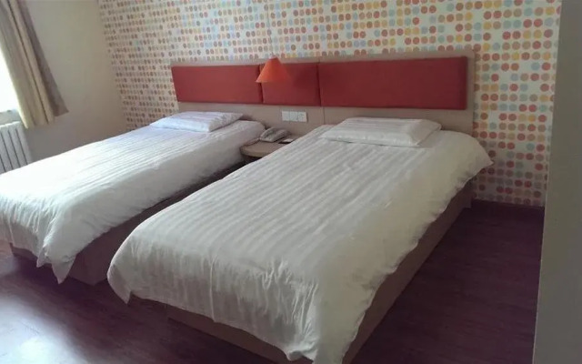 Starway Hotel Qingdao Wusi Square