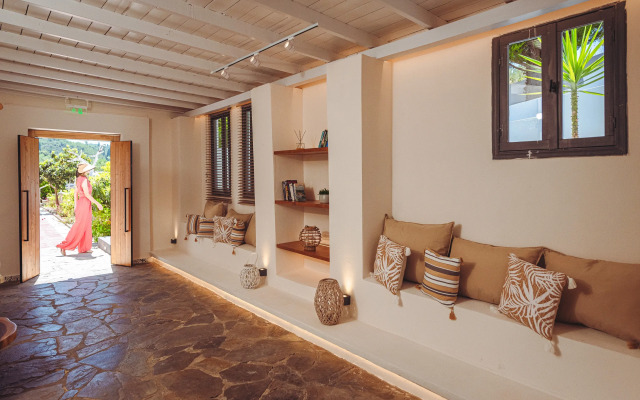 Ampelia Hotel Kassandra
