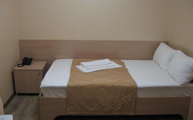 Отель Уральская