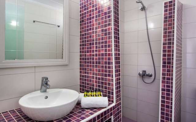 Alizea Villas  & Suites