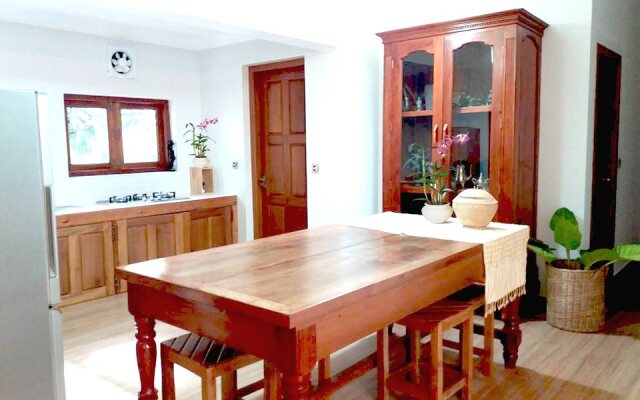 Angkor Dino B&B
