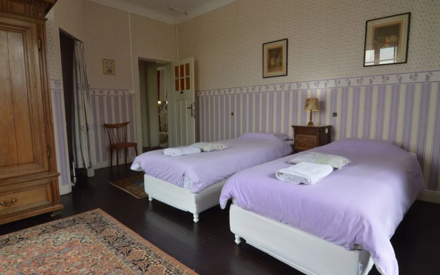 Gorgeous Villa on an Estate With Beautiful Garden, Swimming Pool and Pool House With Sauna - фото 2