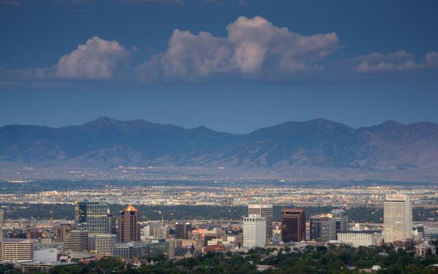 Holiday Inn Express Salt Lake City Downtown, an IHG Hotel