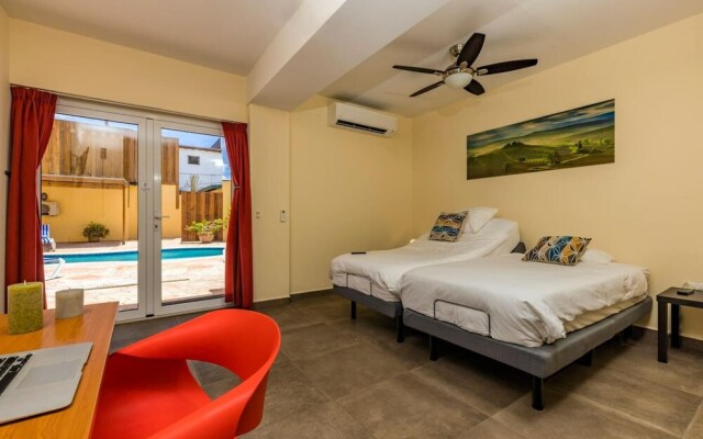 NEW 6br6 5BA Villa 200m to Beach w Privatepool