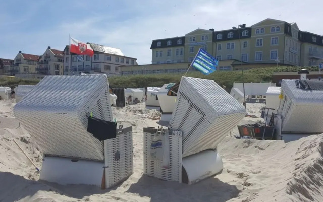 Sound of the sea Modern Retreat