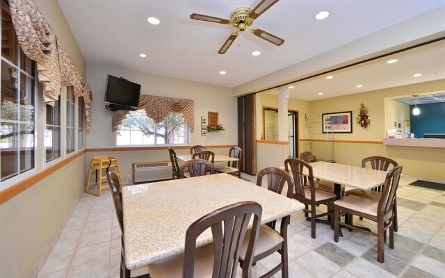 Americas Best Value Inn Geneseo