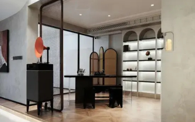 Late Return Boat · Designer Meisu (Zhujiajian Centipede Zhi Wharf Guanyin Dharma Realm Store)