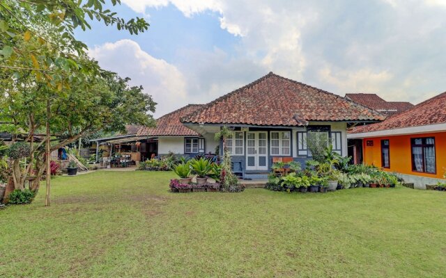 OYO Homes 90850 Cibeunying Eco Tourism Homestay Cibodas Maribaya 2