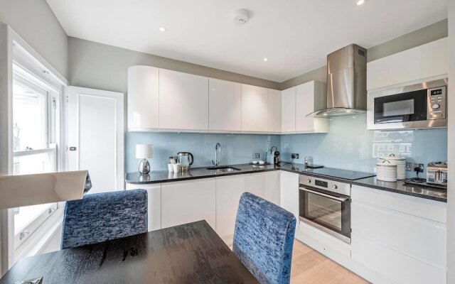 Modern 1 Bedroom Apartment in Notting Hill