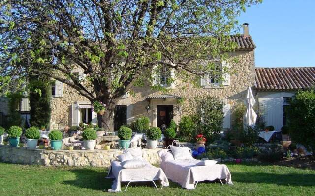 B&B Le Mas du Grand Jonquier