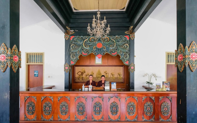 Royal Brongto Hotel