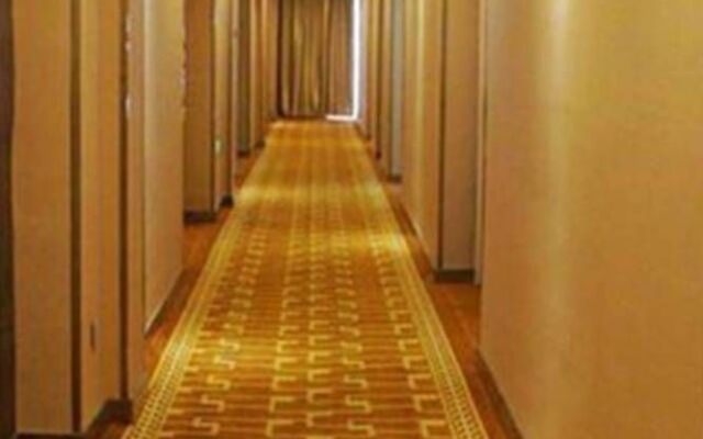 Super 8 Hotel