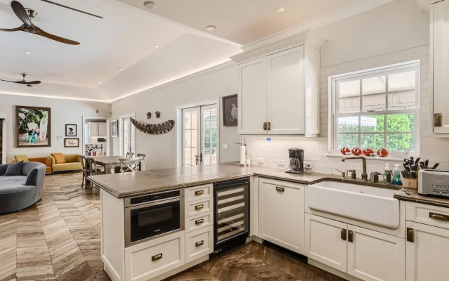 Toad Hall, 5br, 6 ba