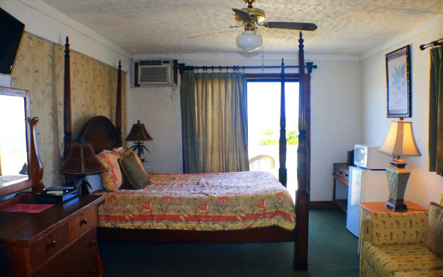 Conch Key Fishing Lodge and Marina