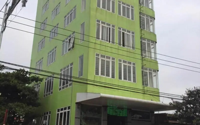 Green Hotel — 2-star hotel in Huong Hoa