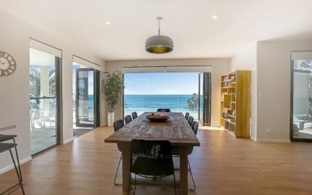 Castaways Beach Escape