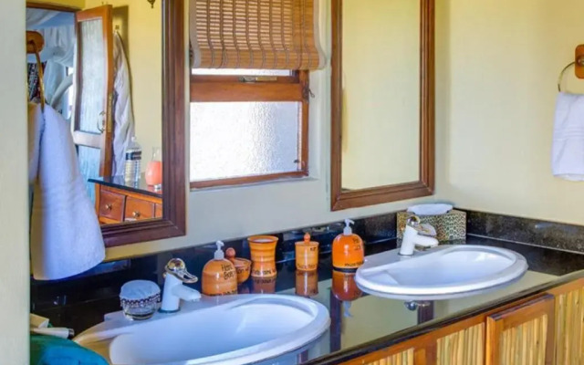 Mkuze Falls Game Lodge