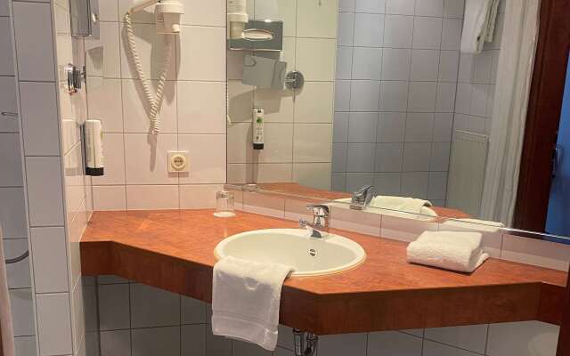 Amedia Frankfurt Russelsheim Trademark Collection by Wyndham