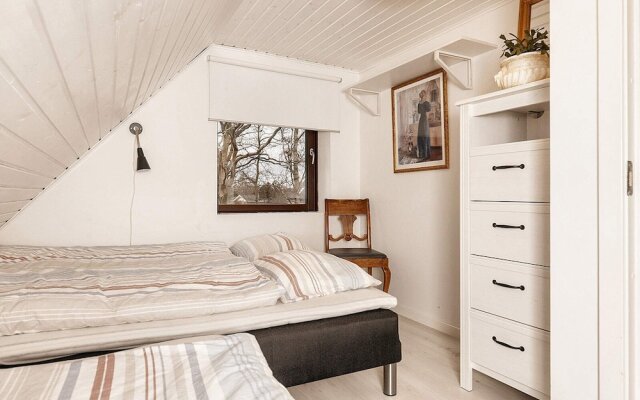 10 Person Holiday Home in Albaek