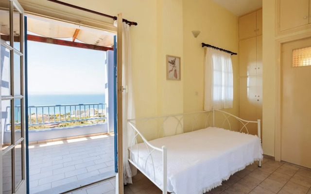 Modern Seaview Nest With Pool Panoramic Views