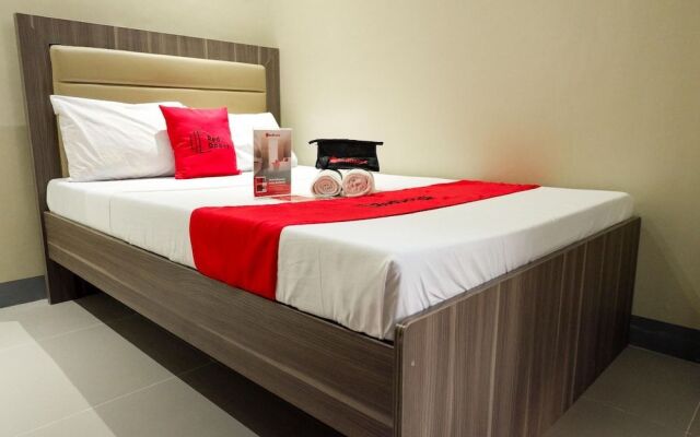 Reddoorz Plus @ La Guardia Lahug