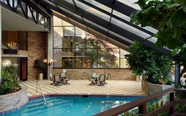 DoubleTree by Hilton Hotel Jackson