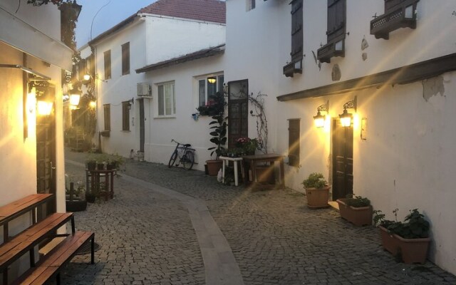 Teos Alesta Apart Pansiyon