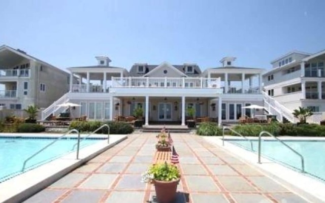 Sea Gate 18 by Long & Foster