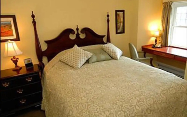 Clocktower Inn
