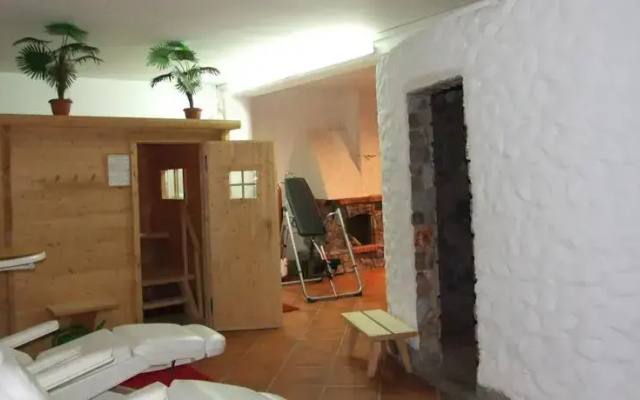 Dom Wypoczynkowy "Pod Strzechą" w Giewartowie