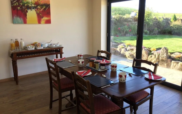 East Wayside Bed & Breakfast