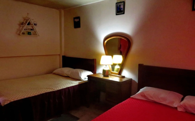 Hostel La Granja