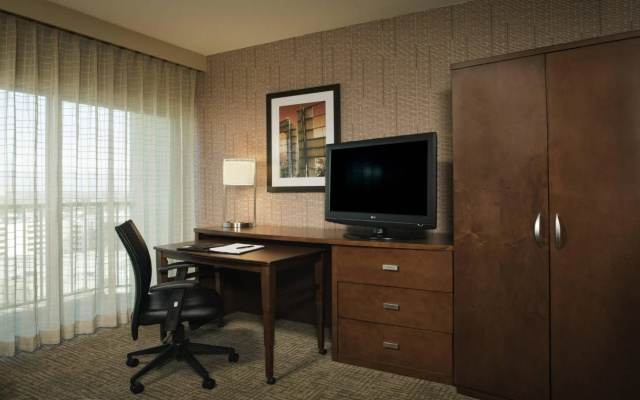 Courtyard by Marriott Los Angeles - Sherman Oaks