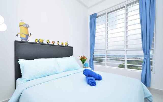 Minions Homestay_Near KLIA_WIFI + TV Box