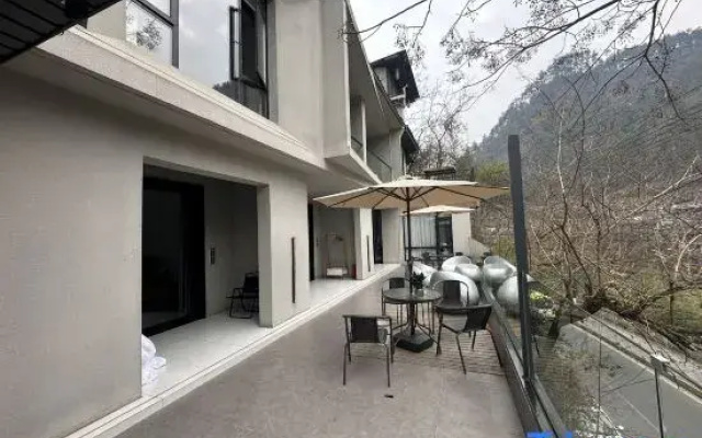Phoenix Mountain Homestay