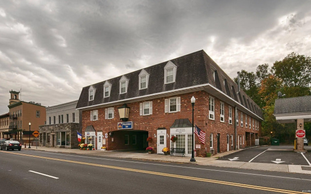 The Westfield Inn, BW Signature Collection