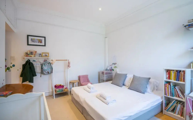 Heavenly Hampstead Family Home By The High Street