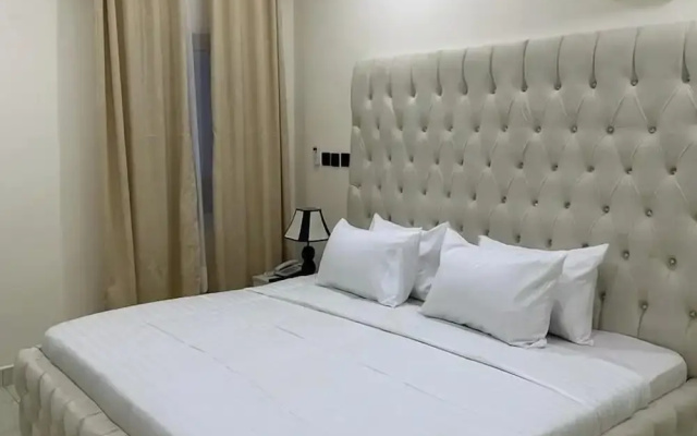 T & Z Memorial Hotel