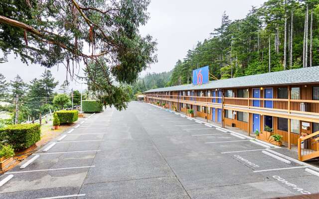 Motel 6 Gold Beach