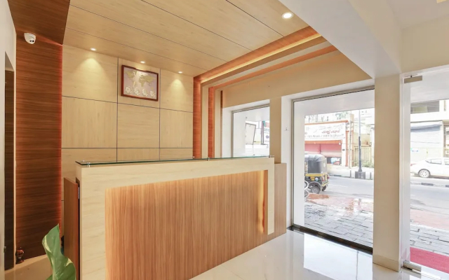 Treebo Goodland Residency - 500m from Railway Station