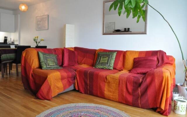 Shoreditch Riverside 2 Bedroom Apartment