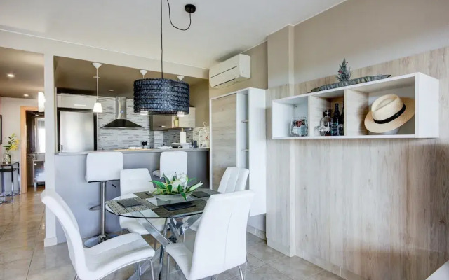 Duplex Apartment in Palau-saverdera