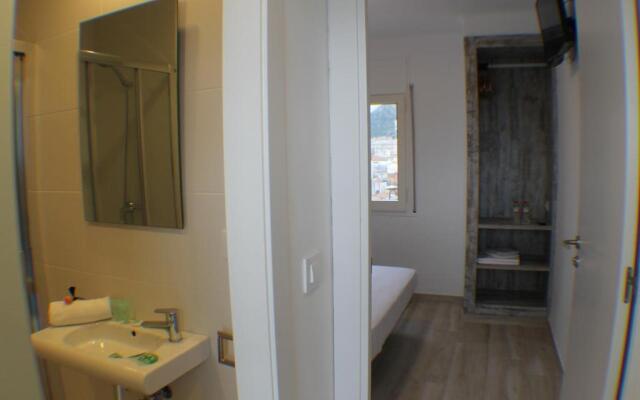 AGI Gloria Rooms