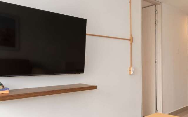 w Spectacular 1BR With Terrace at Poblado