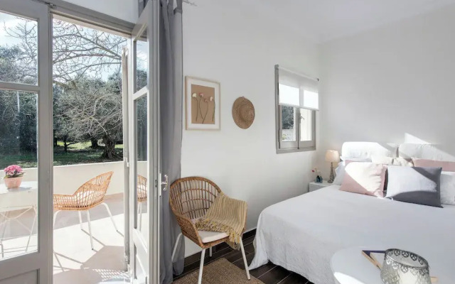 Verde Olive Three-Bedroom Holiday Home by Konnect
