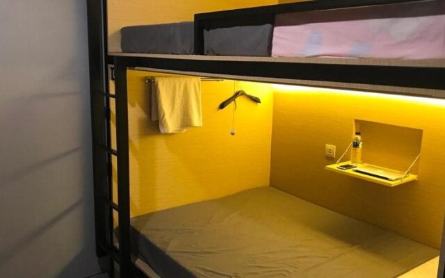 InnBox Capsule Hotel