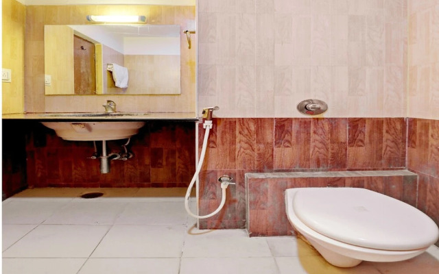 Oyo 872 West Park Hotel