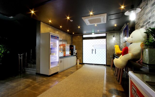 Page Hotel