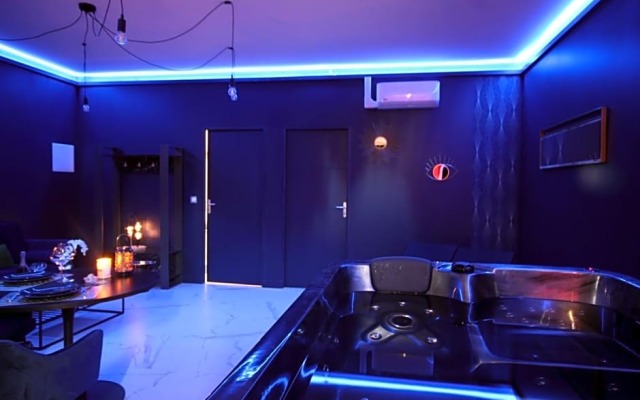 Suite Blue Jacuzzi