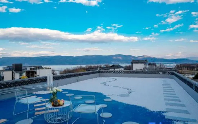 Half Moon Bay Waterscape Resort Homestay (Dali Erhai Ecological Corridor Store) – Pool – Dali